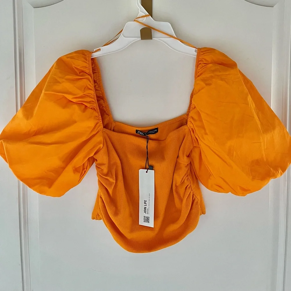 NEW Zara crop top with puff sleeves - Picture 3 of 5